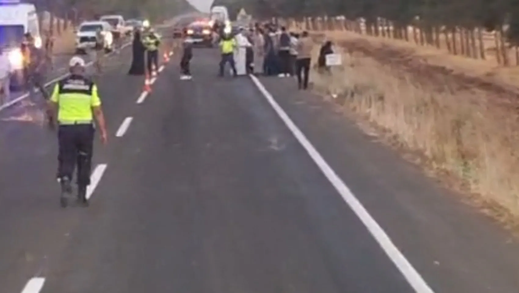 Şanlıurfa Ceylanpınar yolunda otomobil kazası 1 ölü 4 yaralı