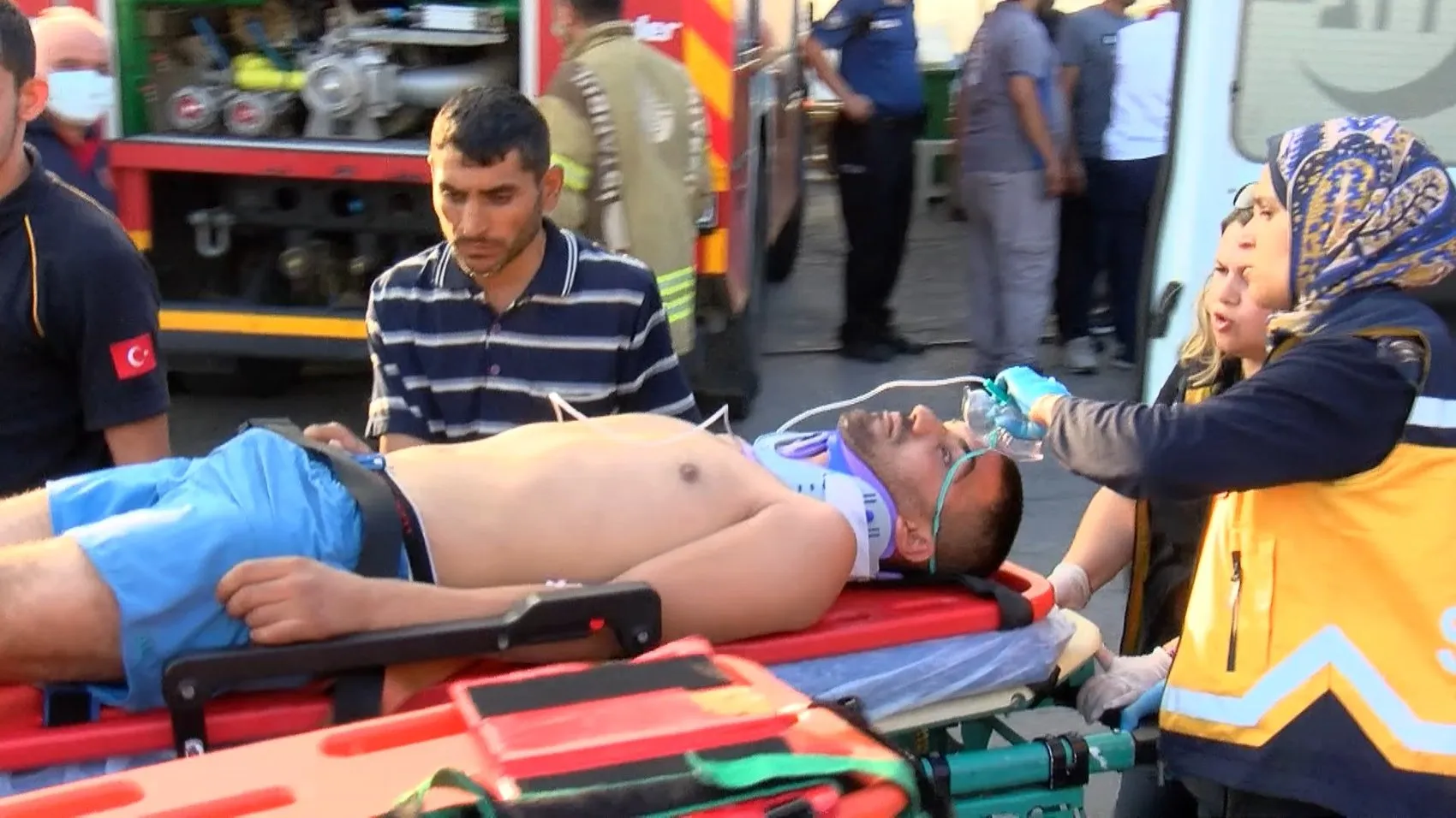 Tuzla’da otluk alanda başlayan yangın yatları küle çevirdi