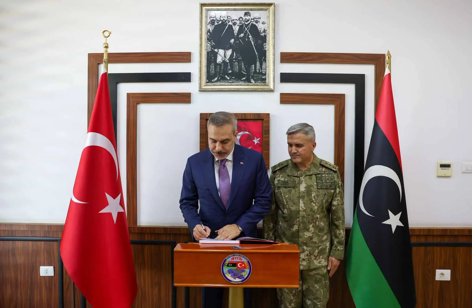 Bakan Fidan Libya’daki Türk askerlerini ziyaret etti