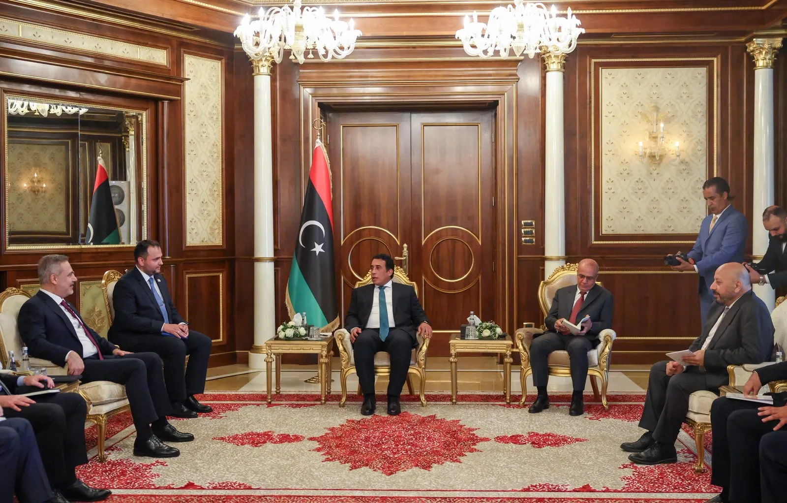 Hakan Fidan Libya’da kritik temaslarda bulundu