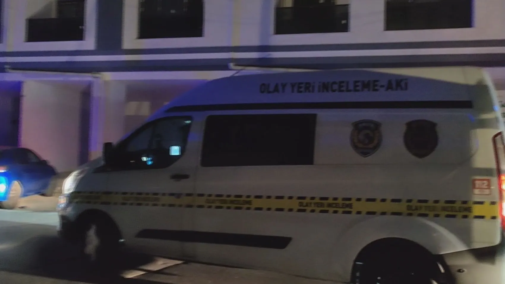 Küçükçekmece'de kafeye silahlı baskın İki kişi yaralandı