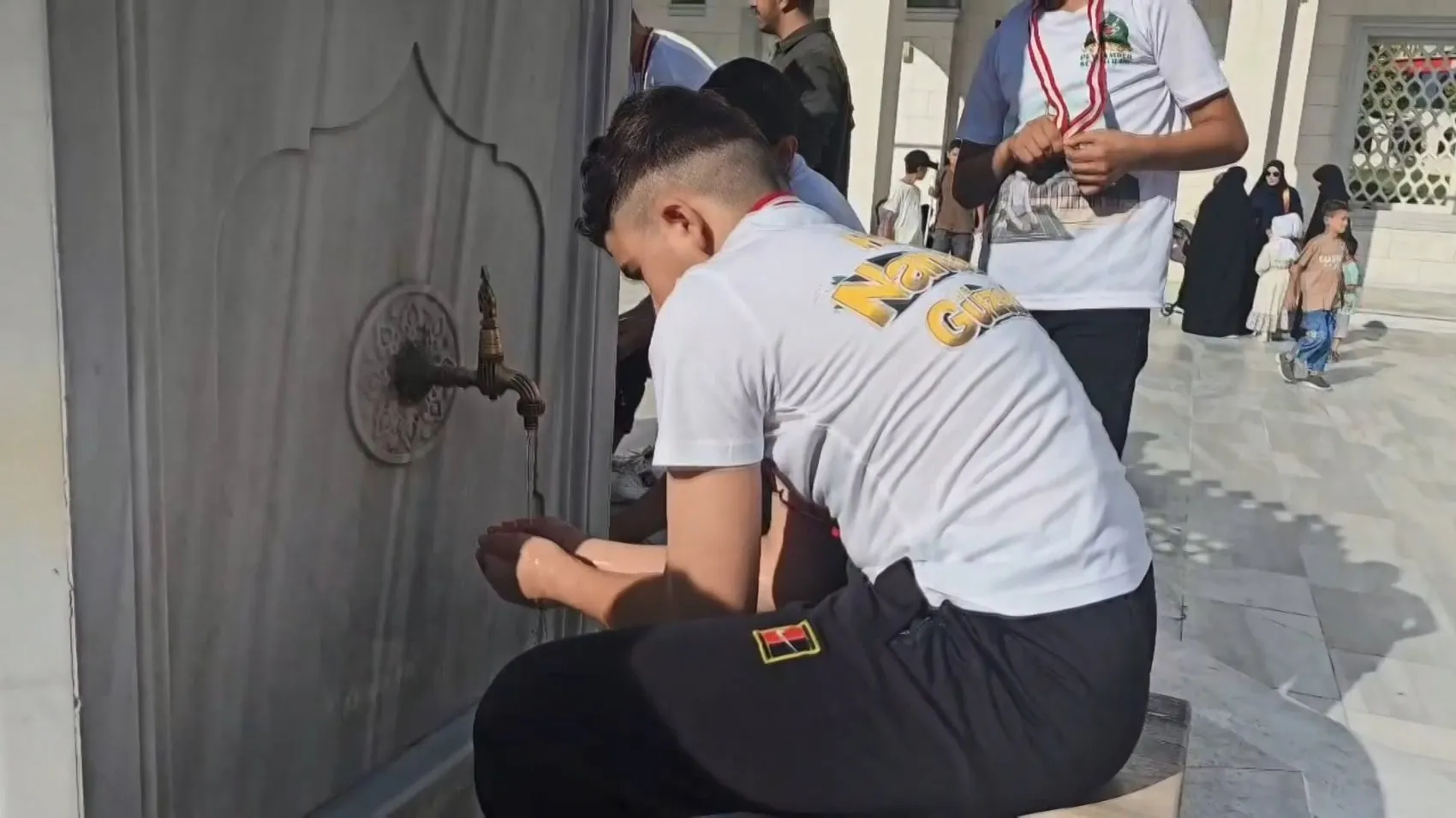 Başakşehir’de yüzlerce çocuk namaz eğitimi sonrası bir araya geldi