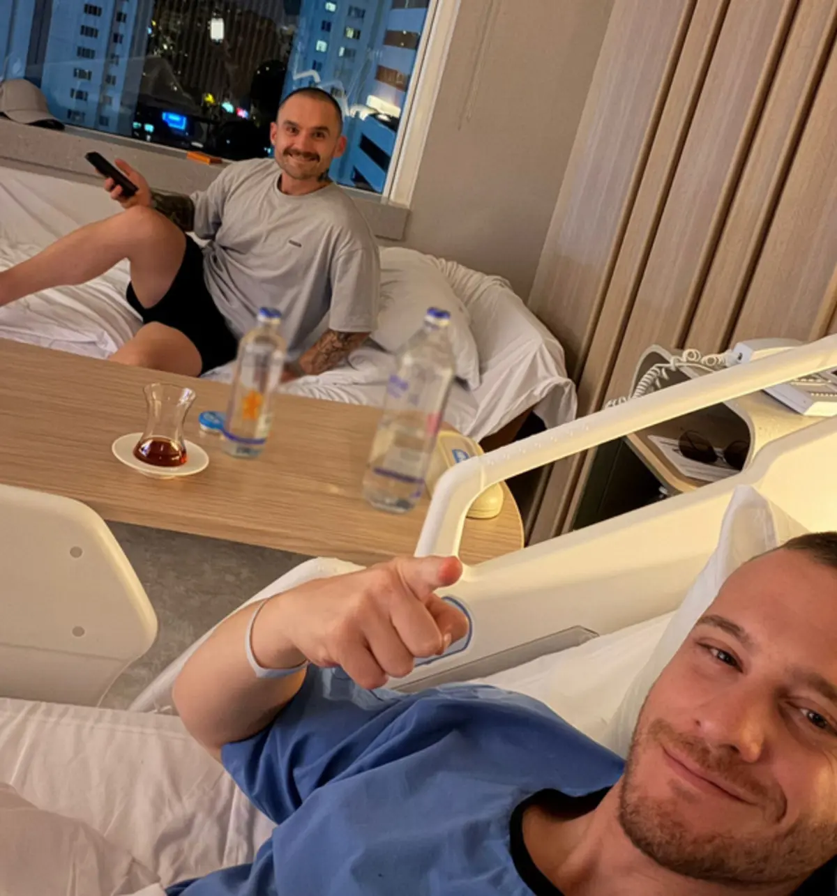 Hastane odasından paylaştı! Kerem Bürsin bu defa korkuttu 2