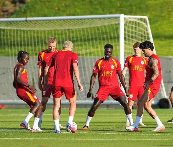 Galatasaray Erzurumspor maçı için taktik çalışmalara odaklandı