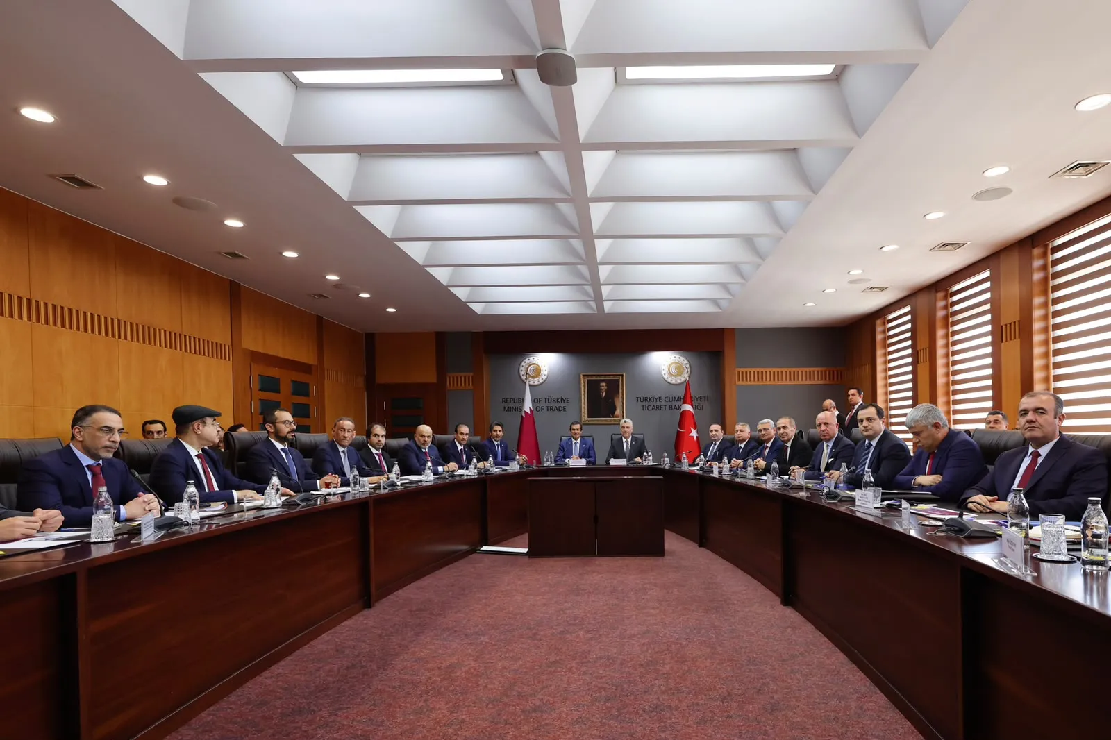 Katar ile ticaret hedefi 5 milyar dolar, Bakan Bolat masada