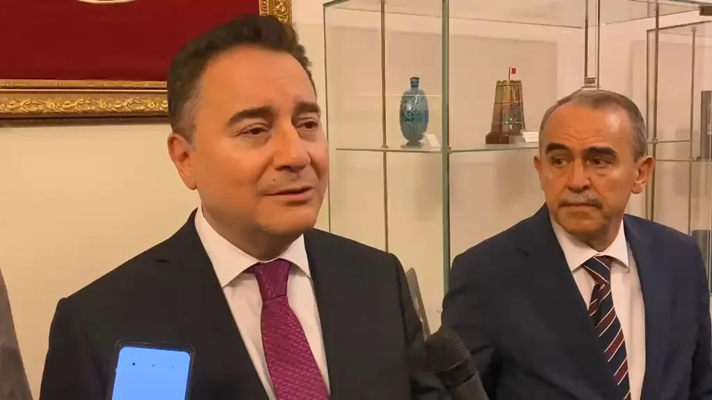 Babacan'dan çerçeve yasa uyarısı Uygulamada ciddi yol kazaları yaşanabilir