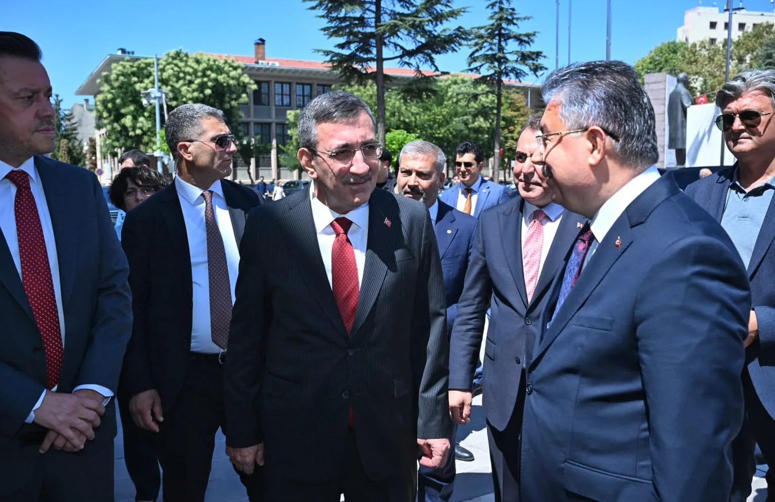 Yastık altındaki birikimler Merkez Bankası rezervini geçti