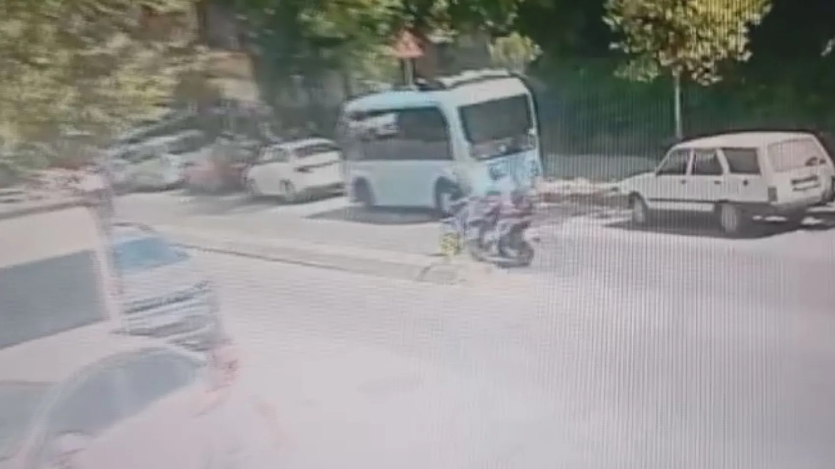 Kağıthane'de yayaya çarpan motosikletin sürücüsü serbest