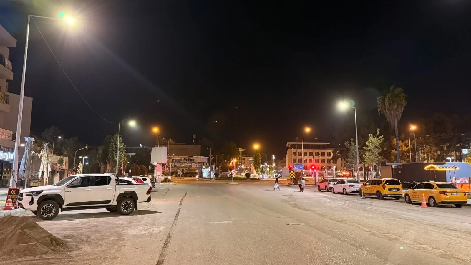 Sincik iki saat boyunca sallandı, AFAD peş peşe 8 depremi kaydetti