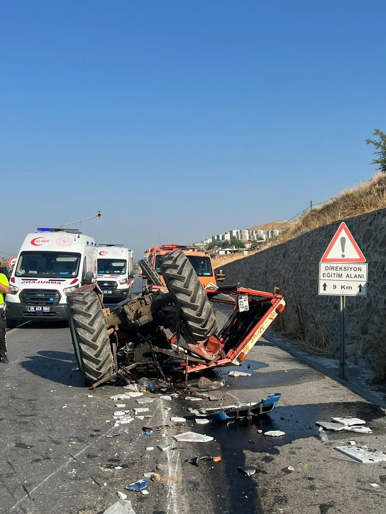 Aydın yolunda traktöre çarpma sonucu bir kişi hayatını kaybetti