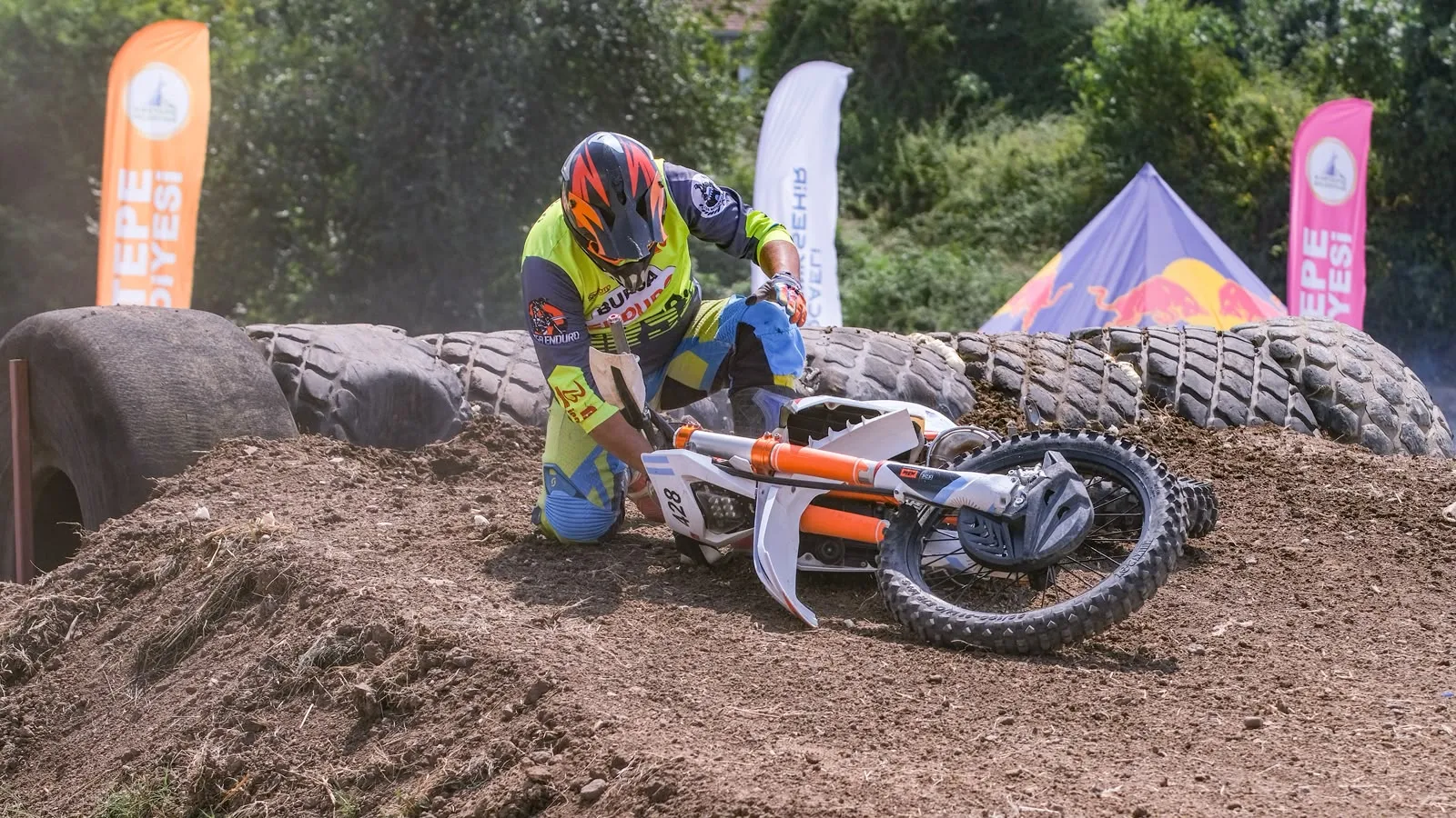 Kartepe’de motorcuların zorlu sınavı başladı
