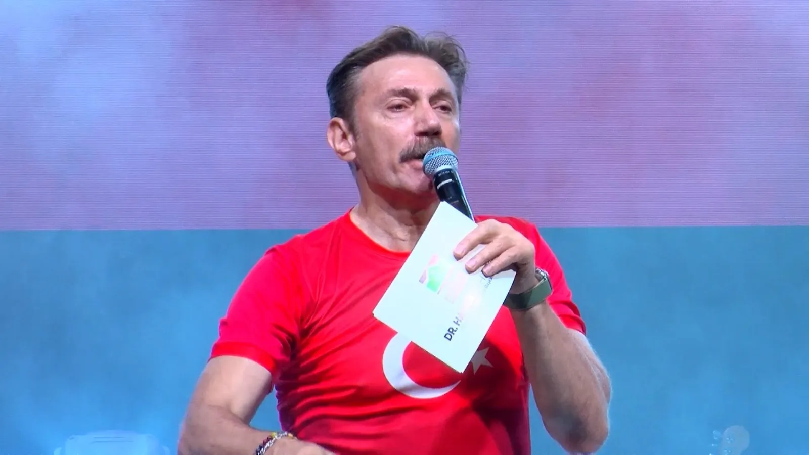 Bahçelievler’de 10 bin kişi tek yürek oldu: Zafer coşkusu Milli Egemenlik Parkı’na taştı