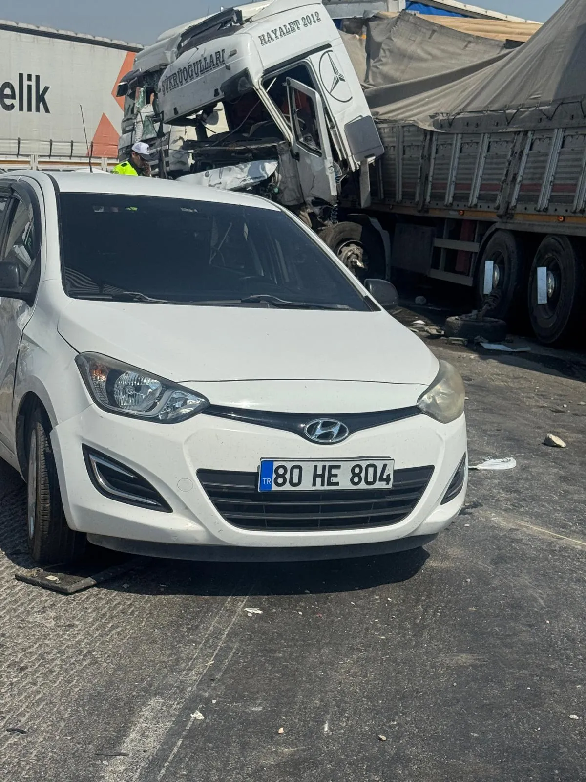 Konya Kadınhanı girişinde TIR dehşeti