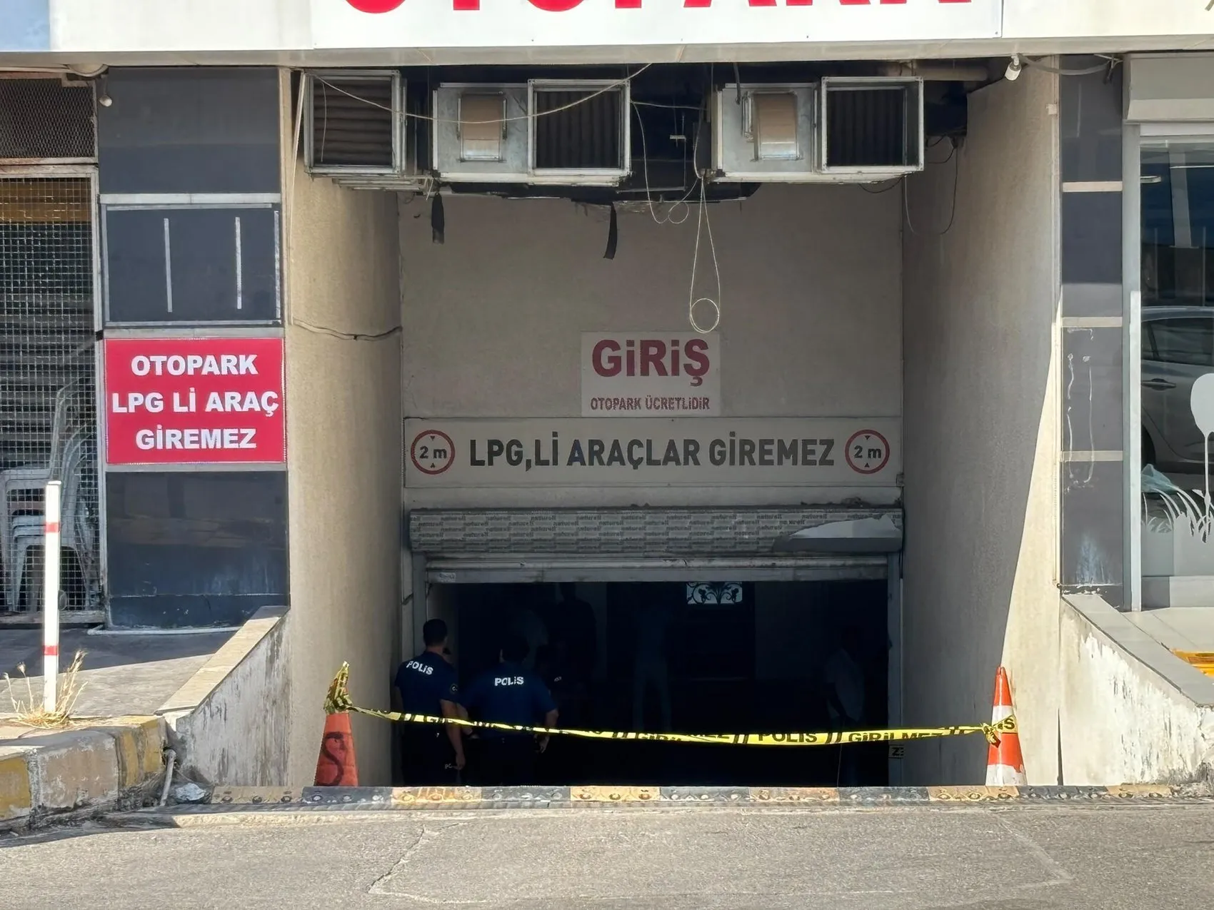 Çiğli'de makam aracına silahlı saldırıda iki şüpheli tutuklandı