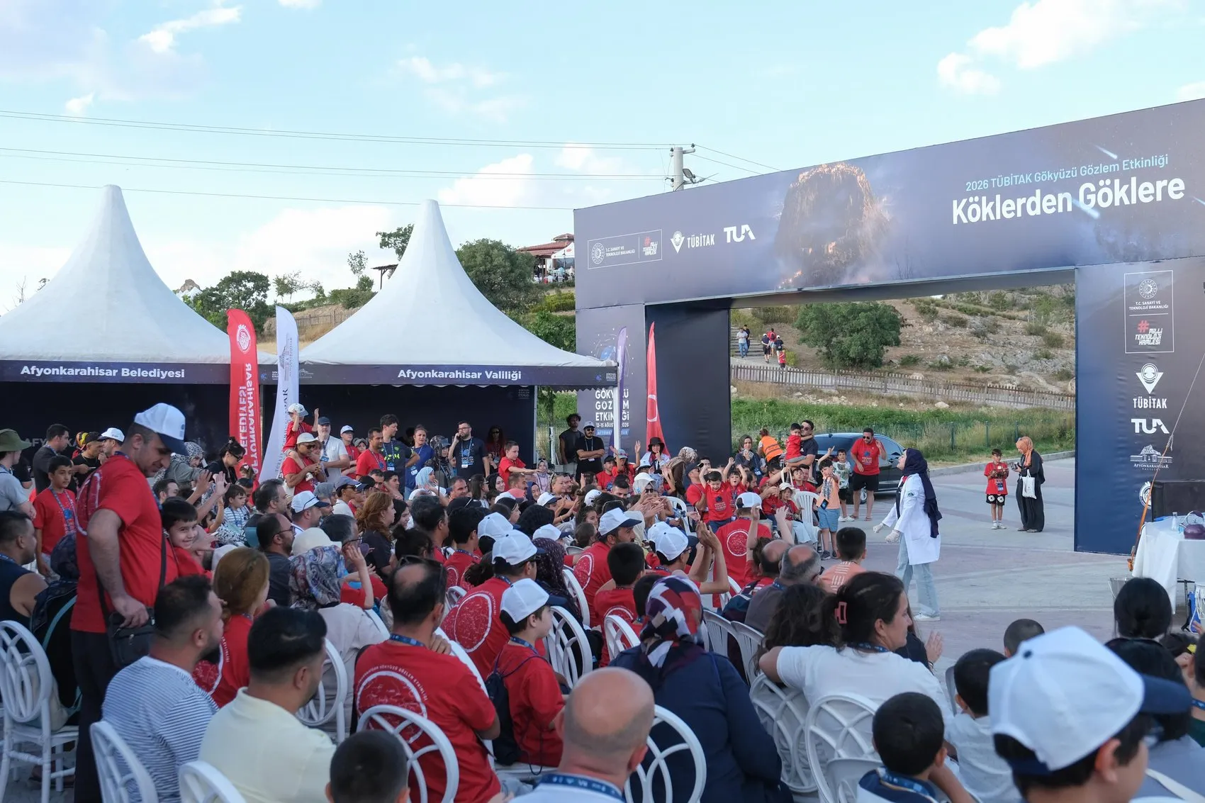 Emre Gölü semalarında yıldızlar ve bilim şöleni