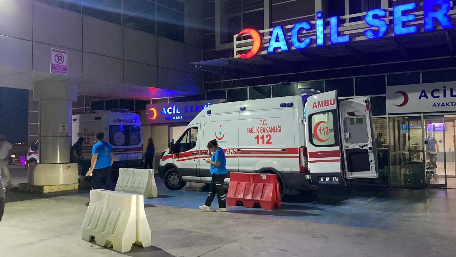 Cem Yılmaz göğüs ağrısı sonrası anjiyoya alındı