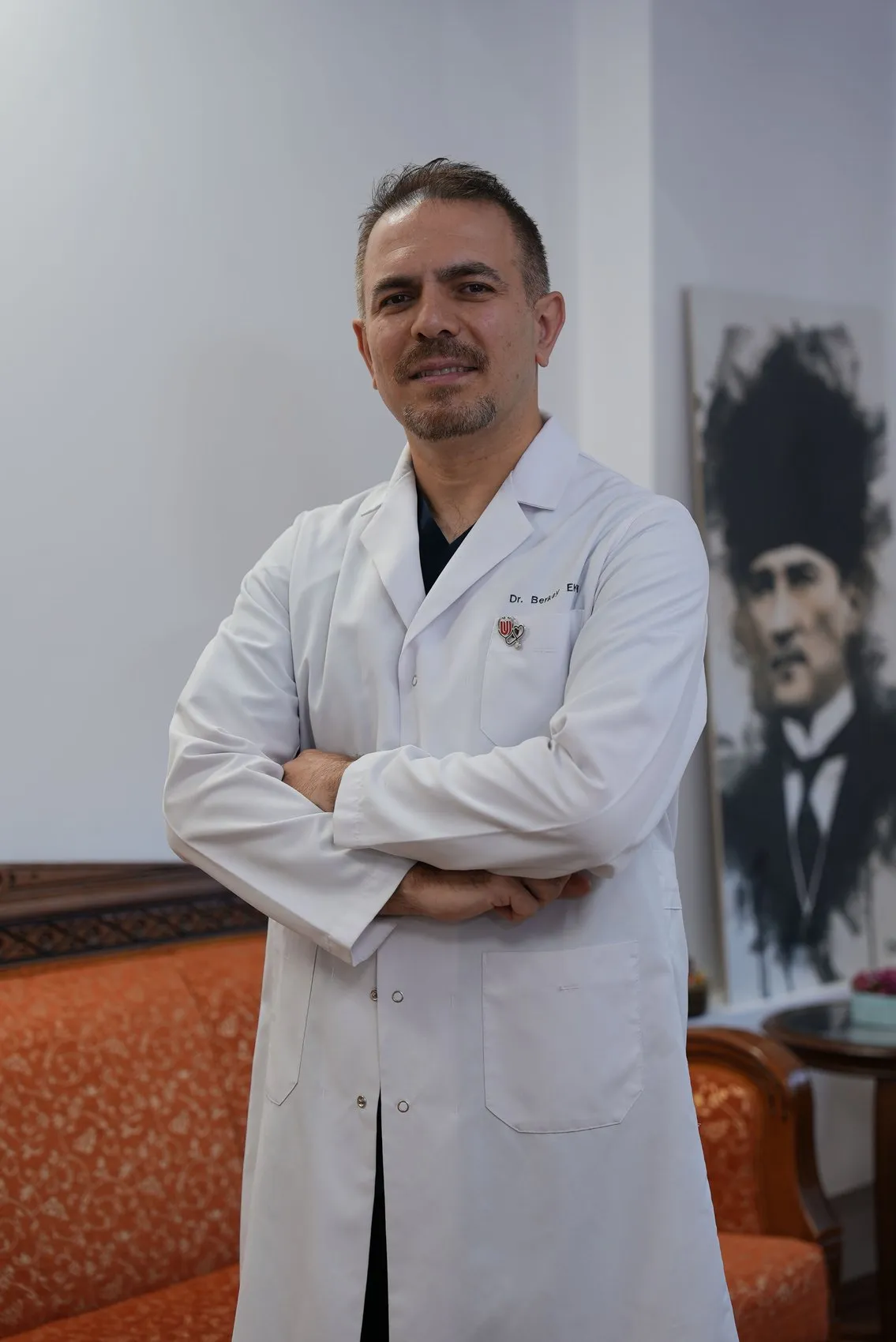 Bacak damarlarındaki tıkanıklıklar artık ameliyatsız tedavi edilebiliyor