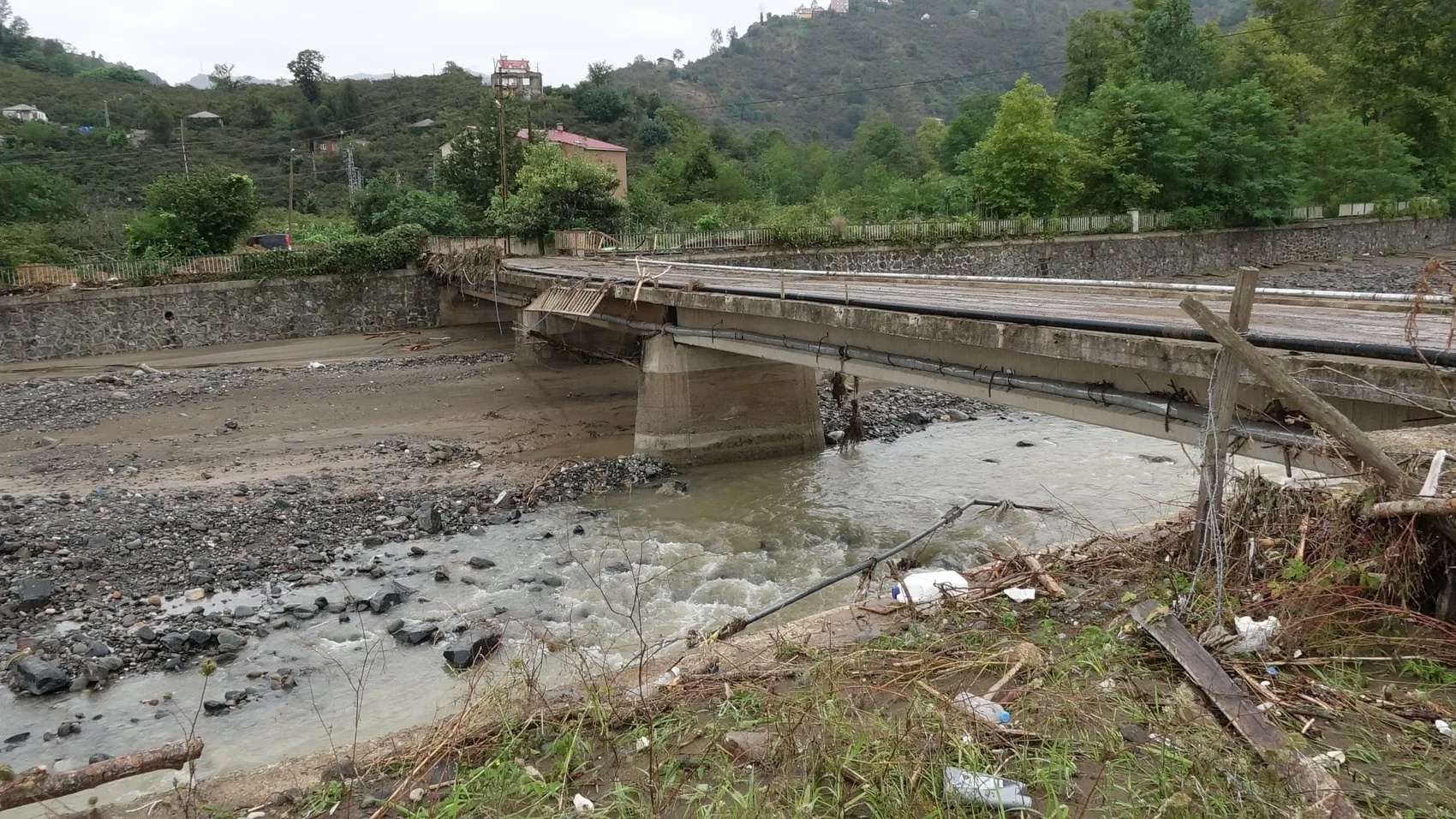 Giresun'da sel sularına kapılan iki kişiden hala haber yok
