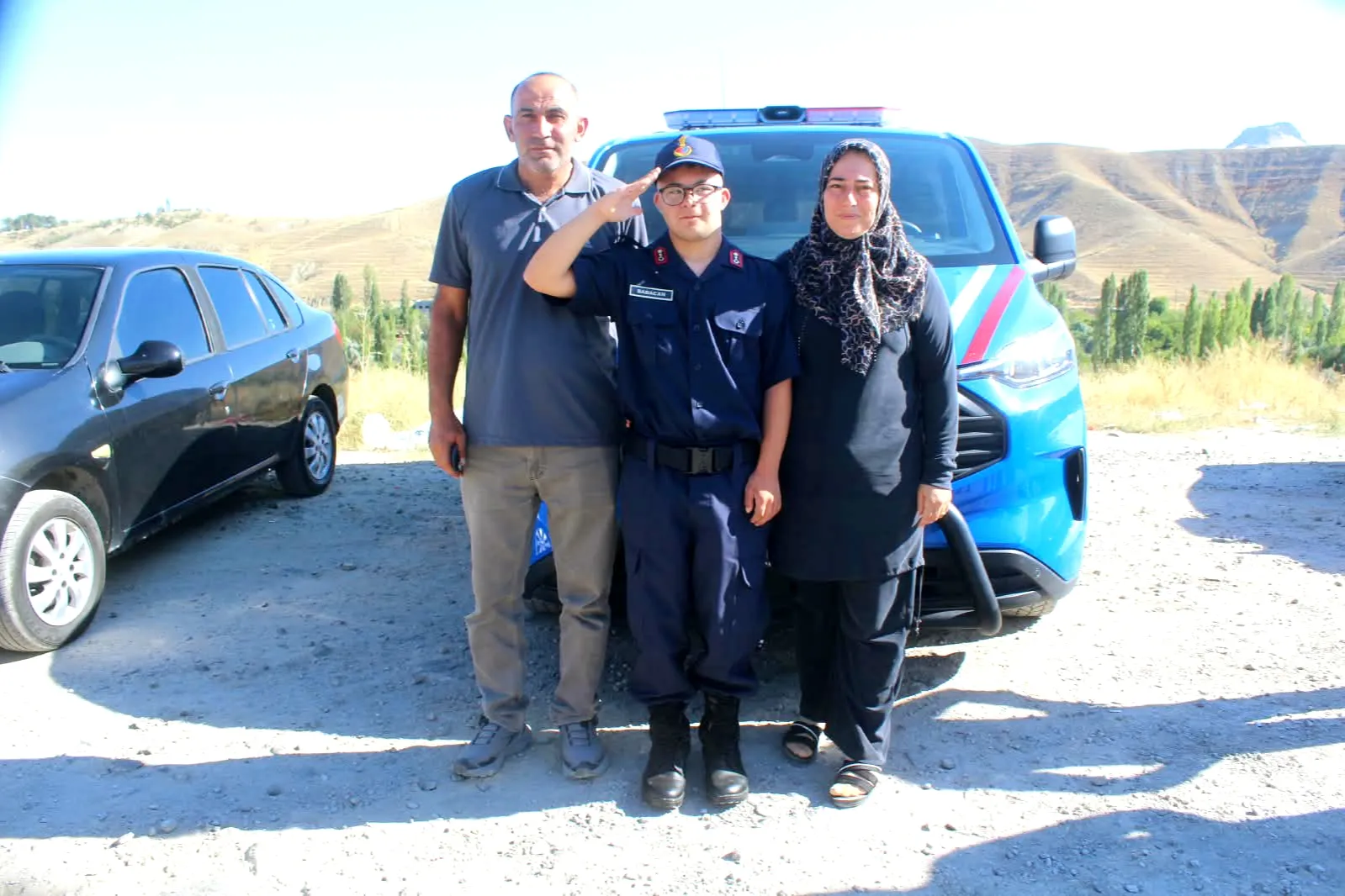 Jandarma, Down sendromlu Berkant'ın askerlik hayalini gerçekleştirdi