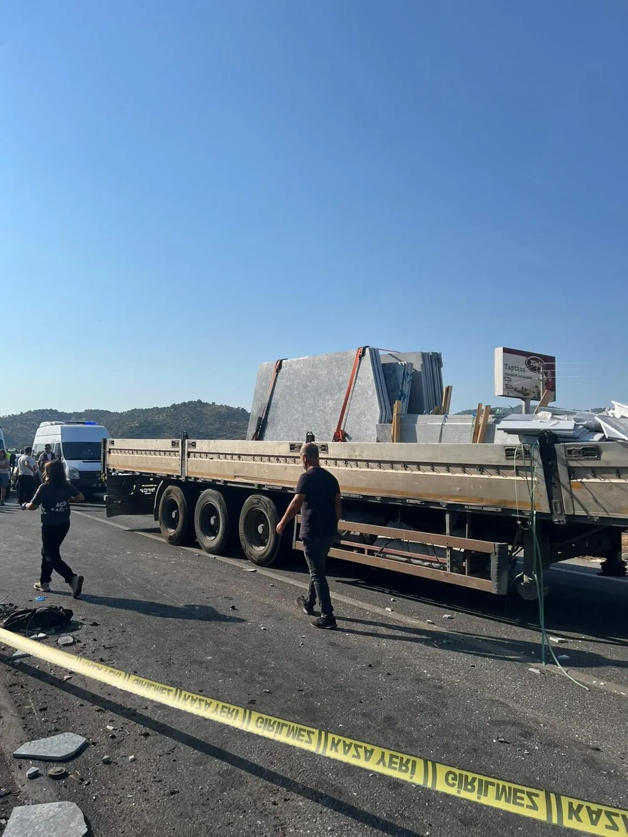 Aydın yolunda traktöre çarpma sonucu bir kişi hayatını kaybetti
