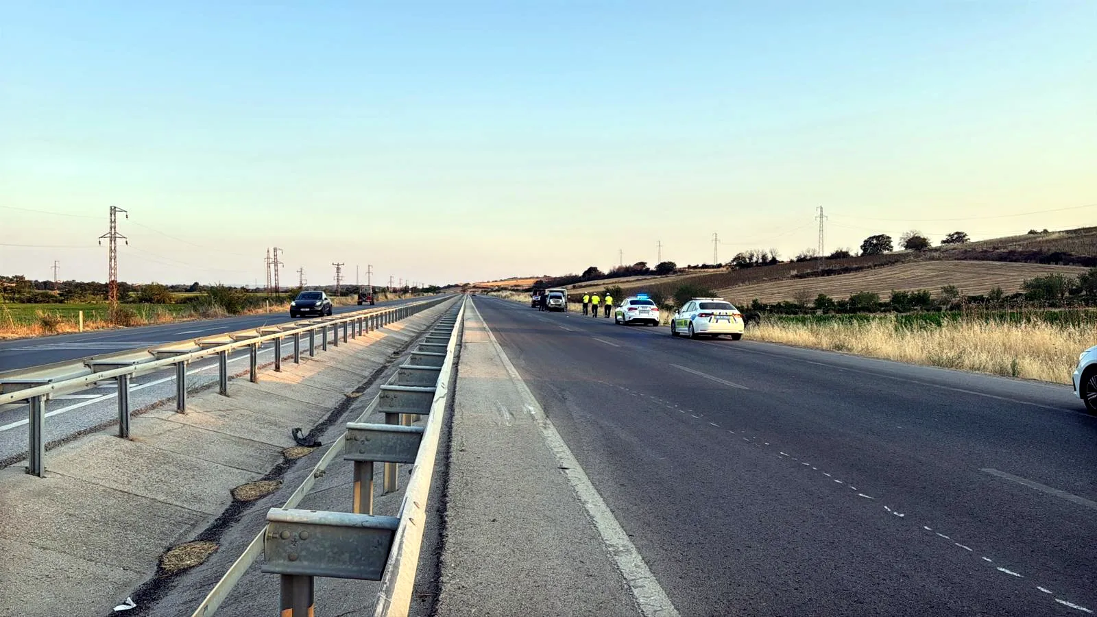 Edirne’de göçmenleri taşıyan otomobil kaza yaptı
