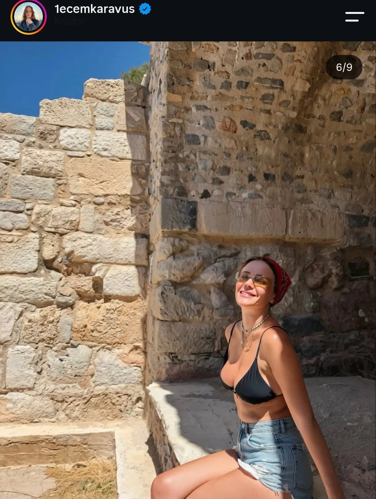 Bir döneme damga vuran o dizideydi! Ecem Karavus un bikinili paylaşımına yorum yağdı 1