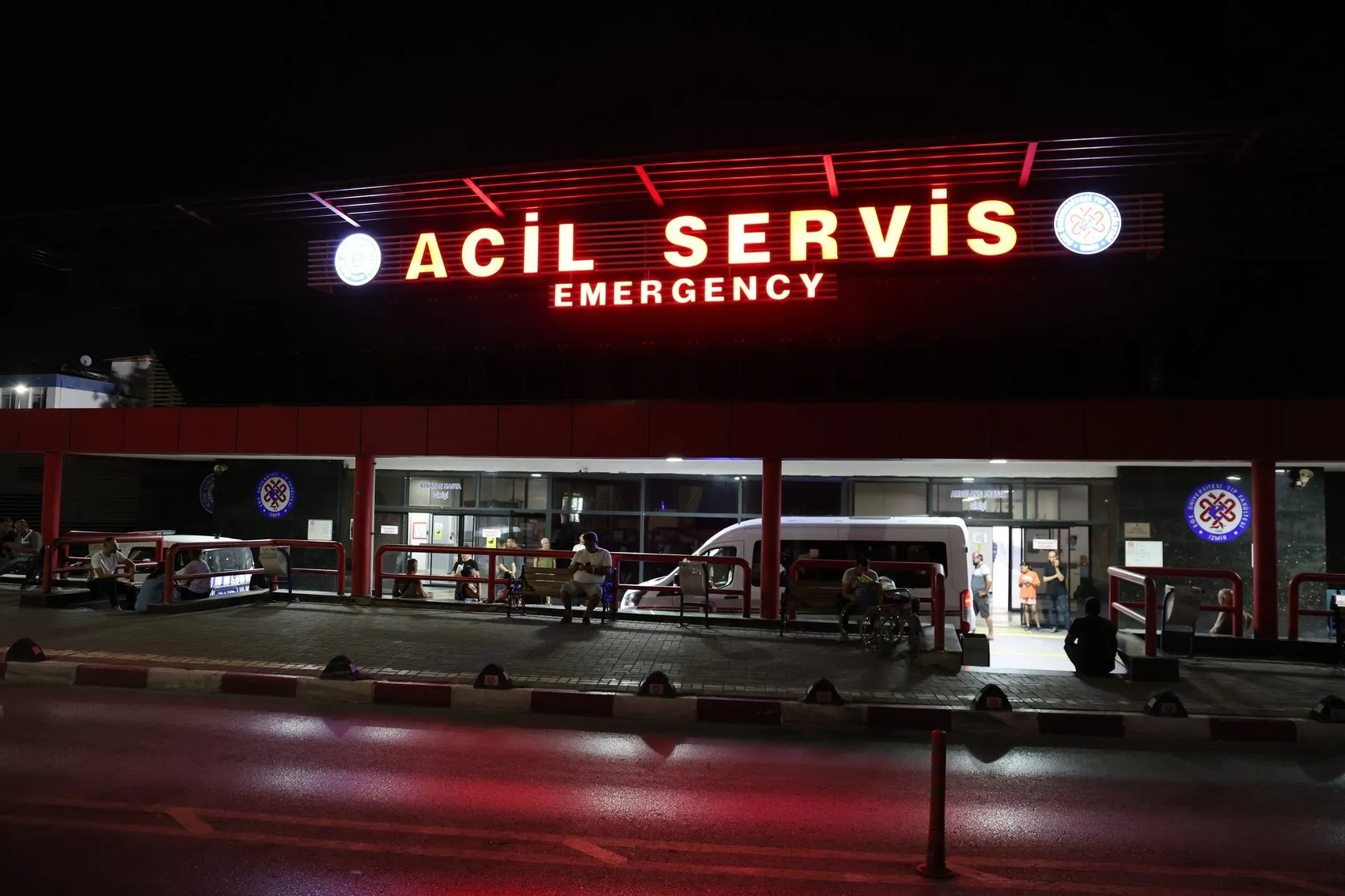 İzmir'de gece yarısı motosiklet kazası 1 ölü