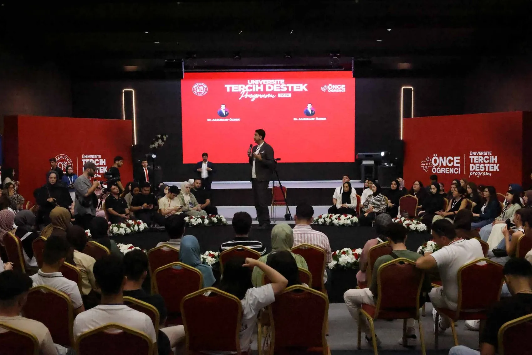 Gençler geleceğini bakanlarla planlıyor