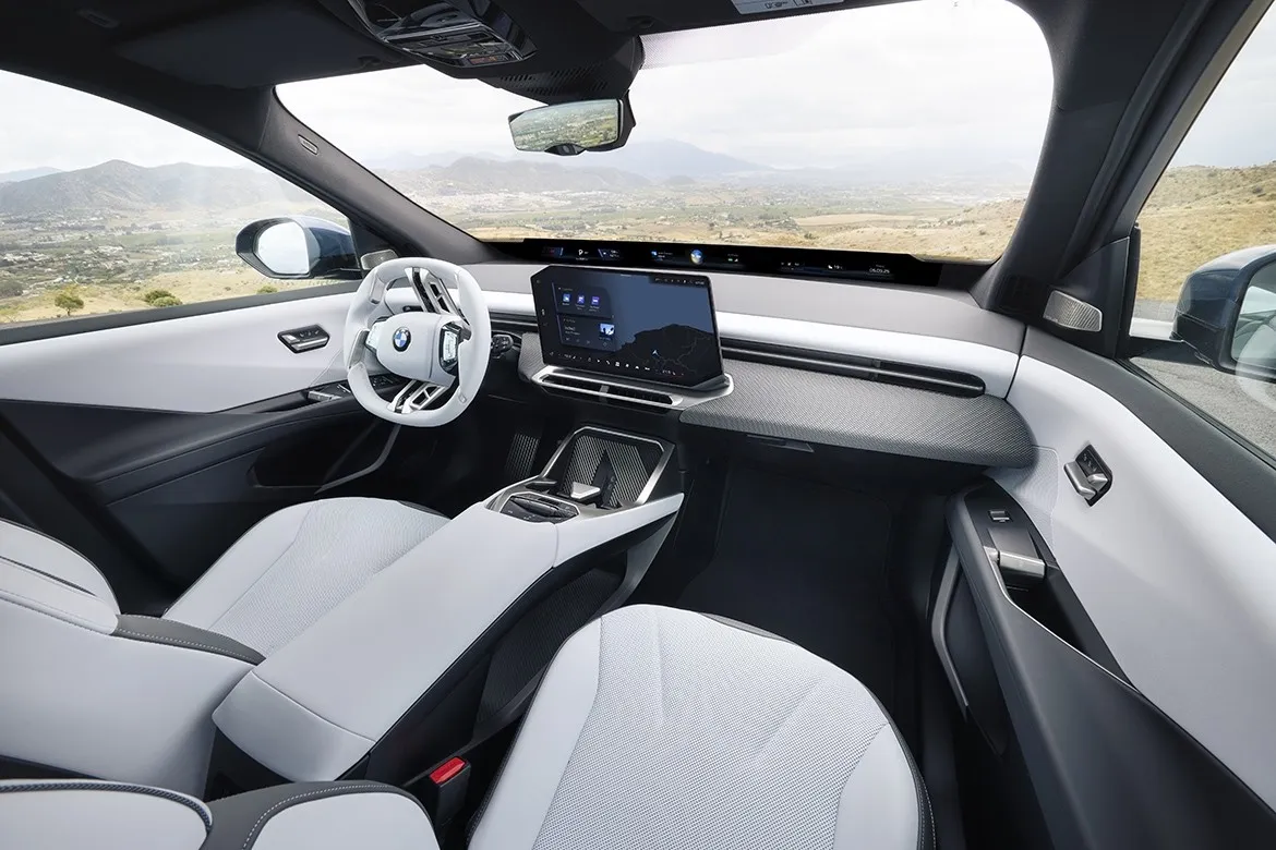 BMW’ye göre fiziksel tuşların kaybolması gençlerin suçu