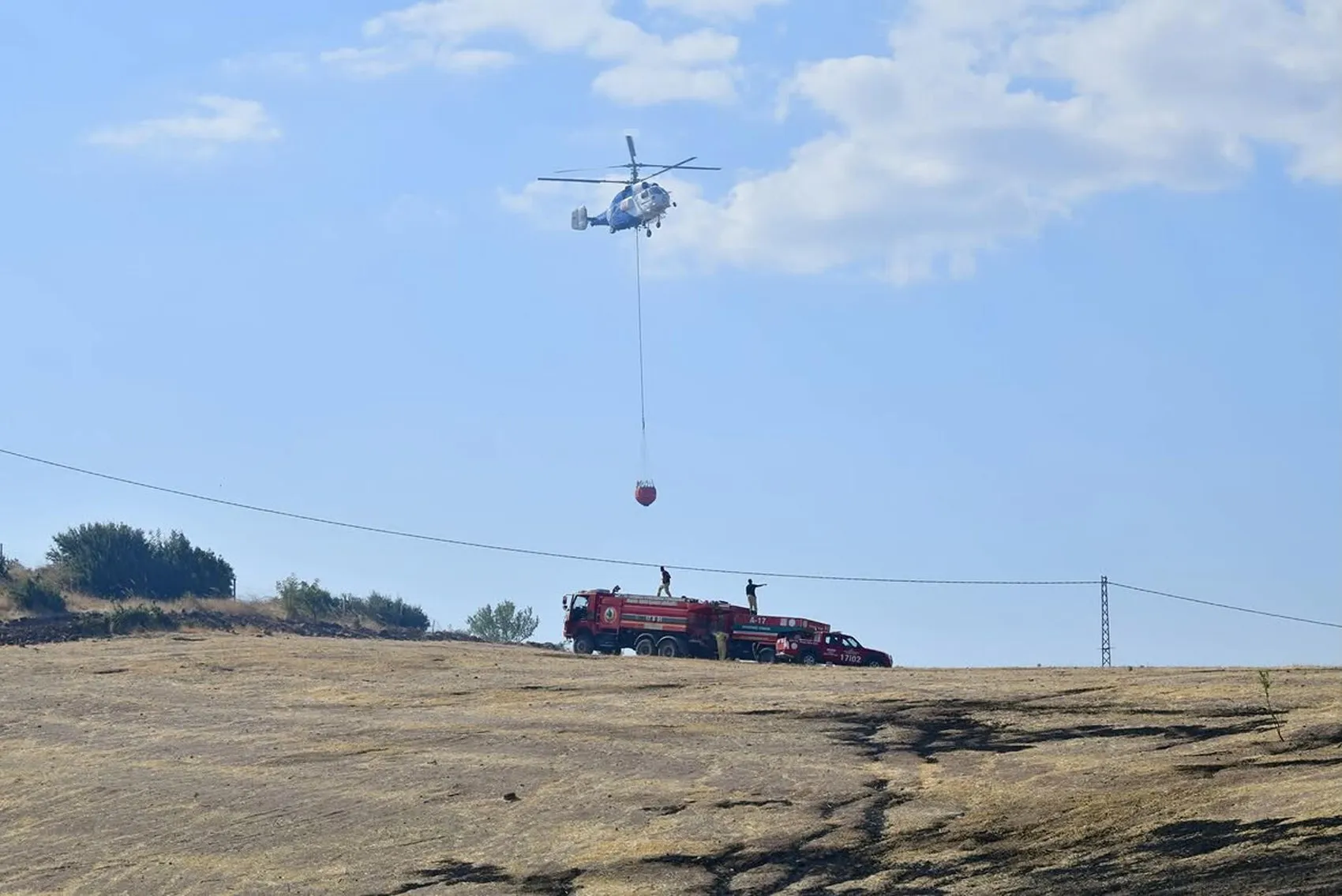 Çanakkale Ezine’de orman yangını korkuttu