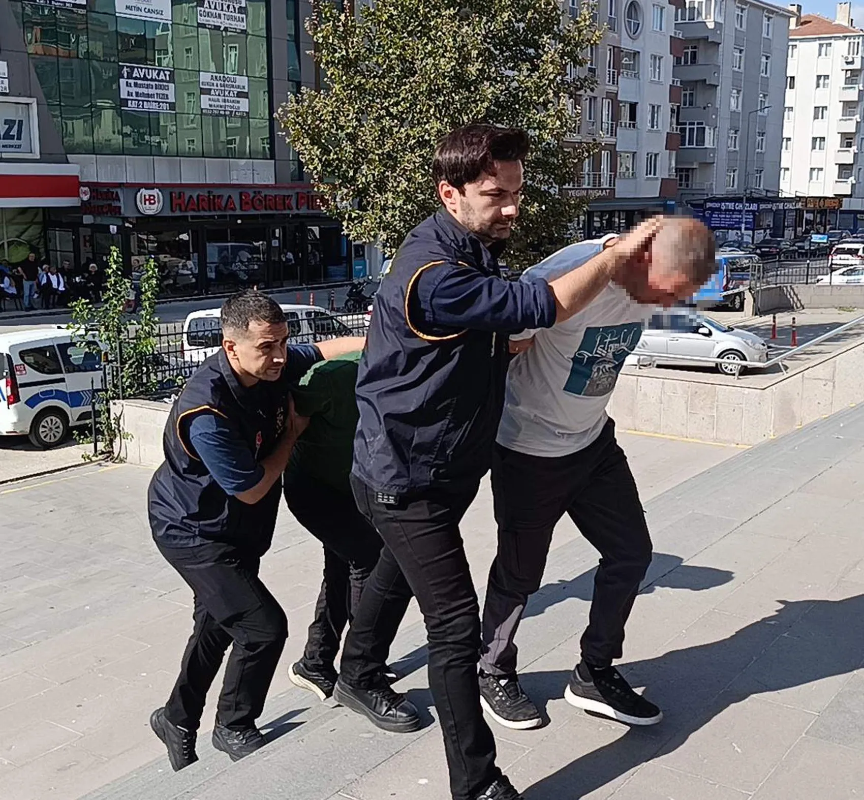 Telefonda 'polis' dediler, 72 yaşındaki adamın 7 bin dolarını istediler