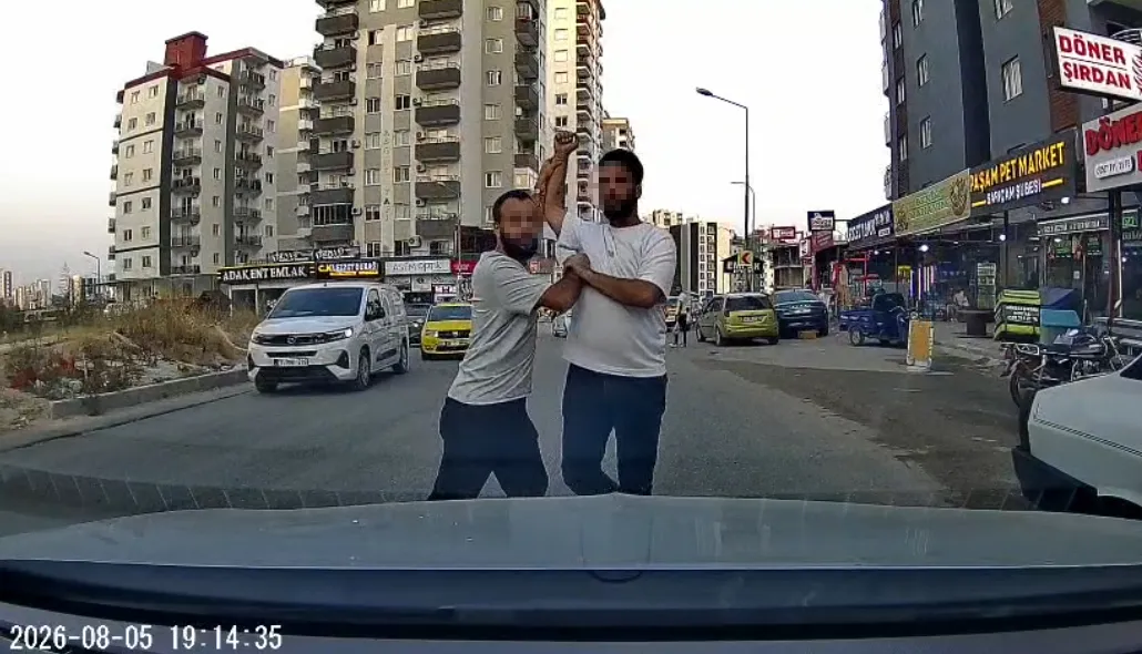 Adana'da trafikte testereli saldırıya kalkışan sürücü cezaevine gönderildi