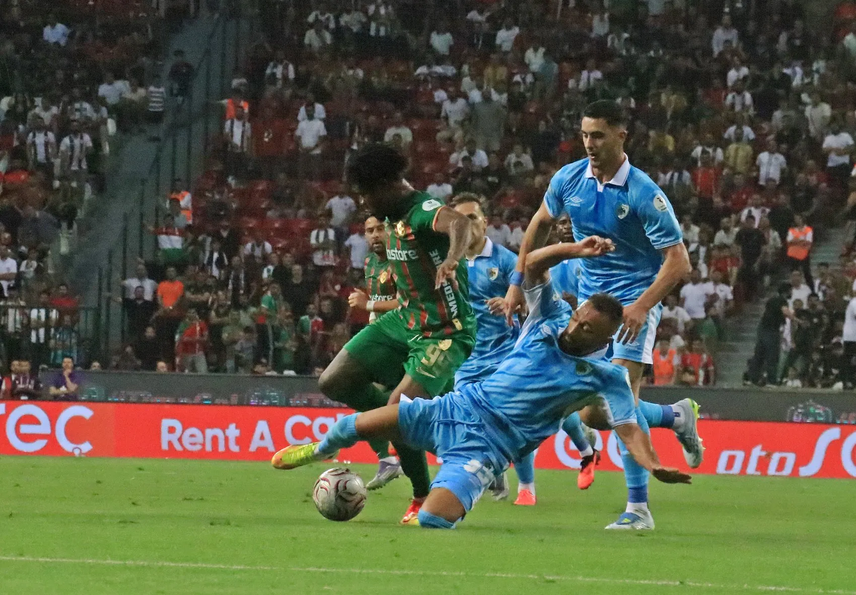 Amedspor ve Erzurumspor karşılaşmasından kareler