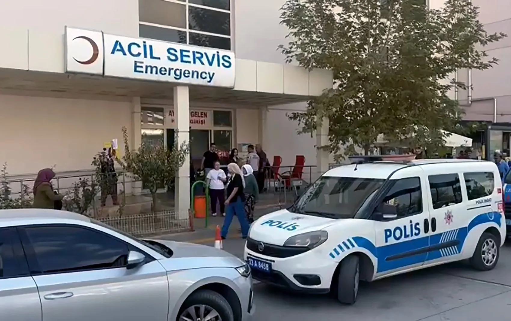 Erdemli Devlet Hastanesi'nde kan donduran olay: Tuvalette dünyaya getirdiği bebeği çöp kutusuna bıraktı