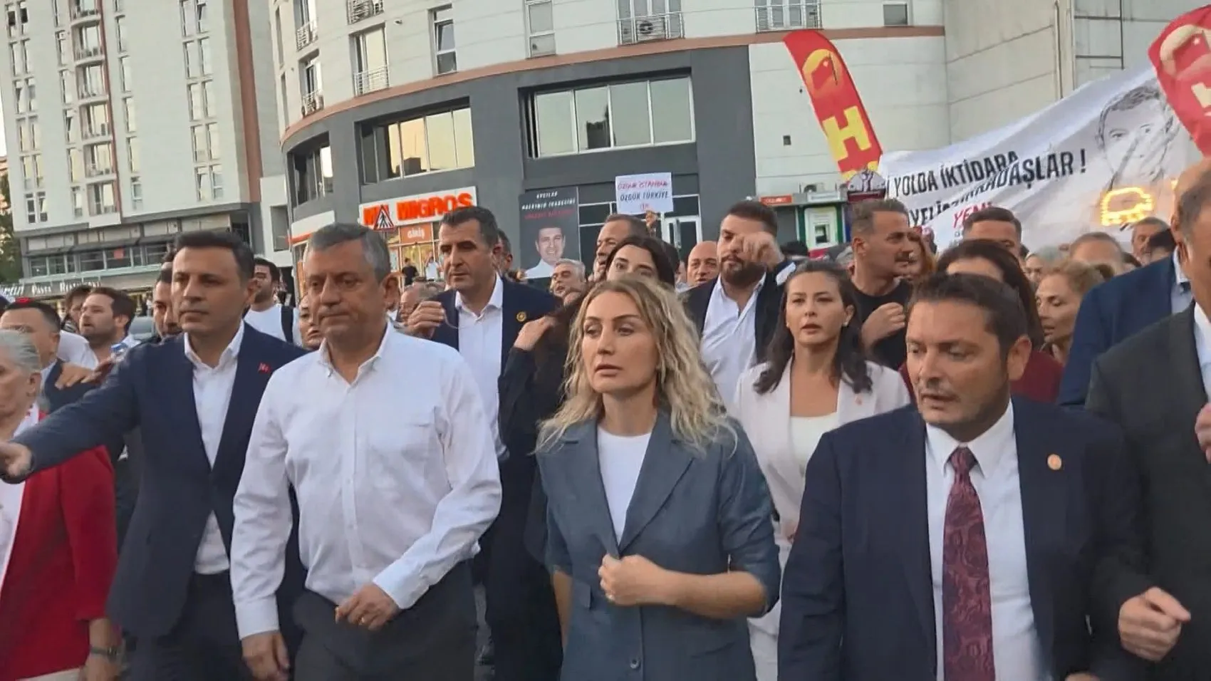 İmamoğlu ve belediye başkanlarının tutukluluğunda 500 gün geride kaldı