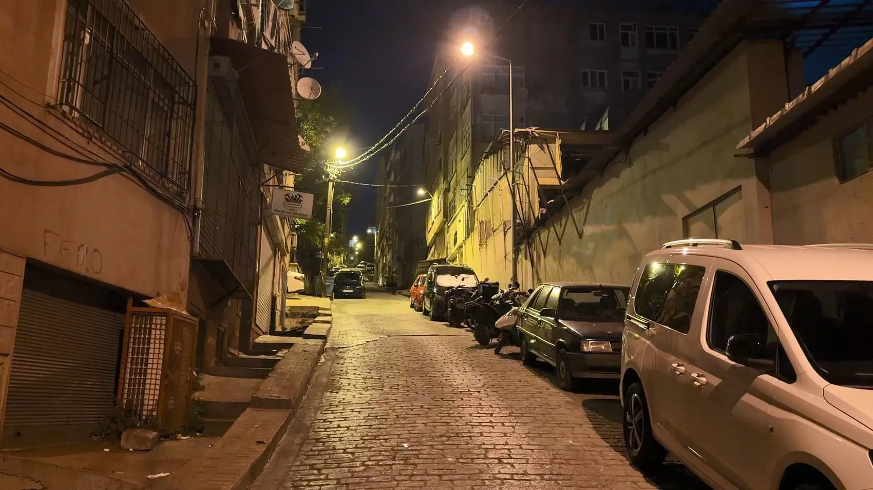 Beyoğlu’nda bir daireden gelen kokular acı gerçeği ortaya çıkardı