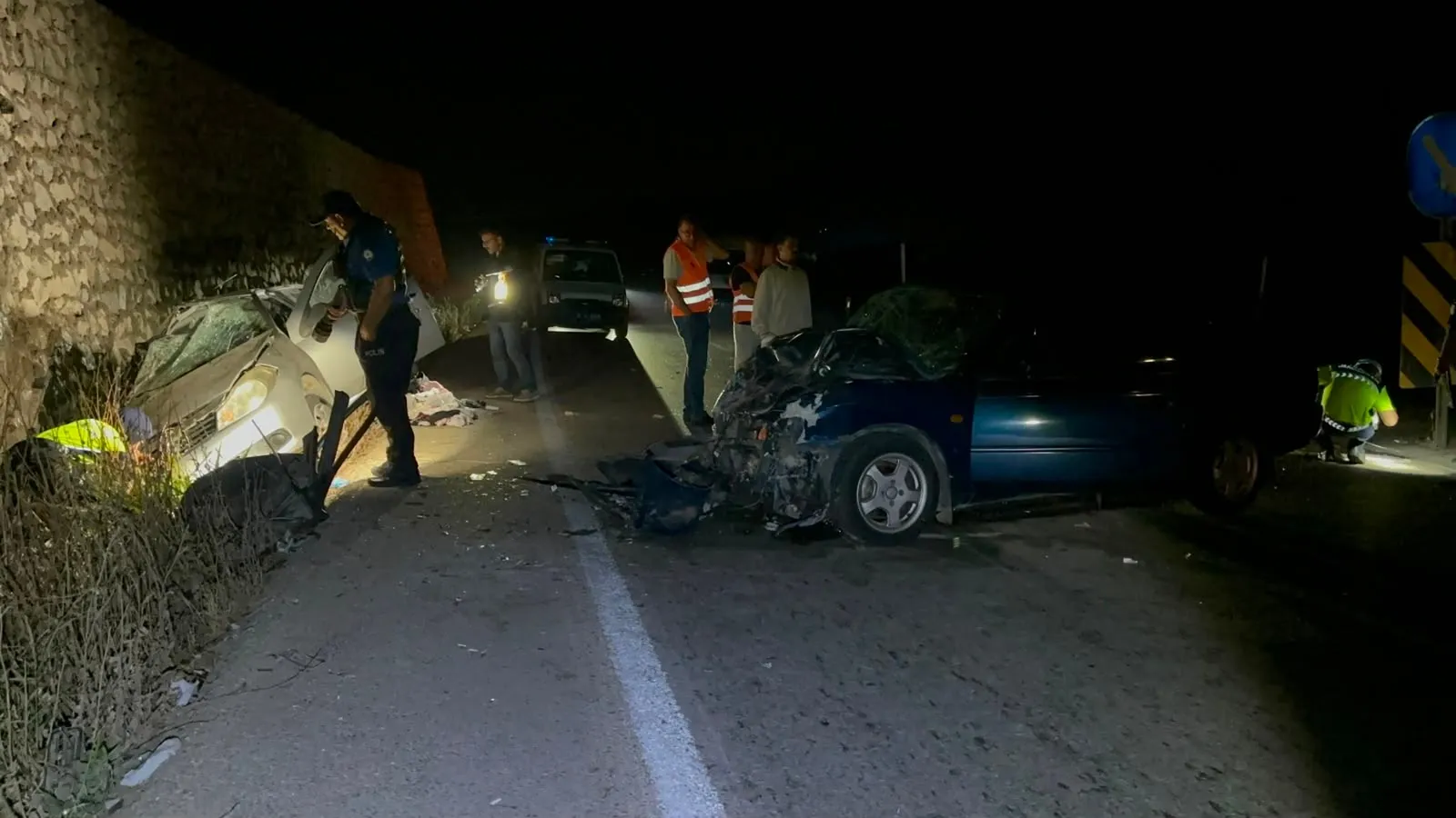 İznik yolunda feci kaza Anne ve 5 yaşındaki kızı hayatını kaybetti