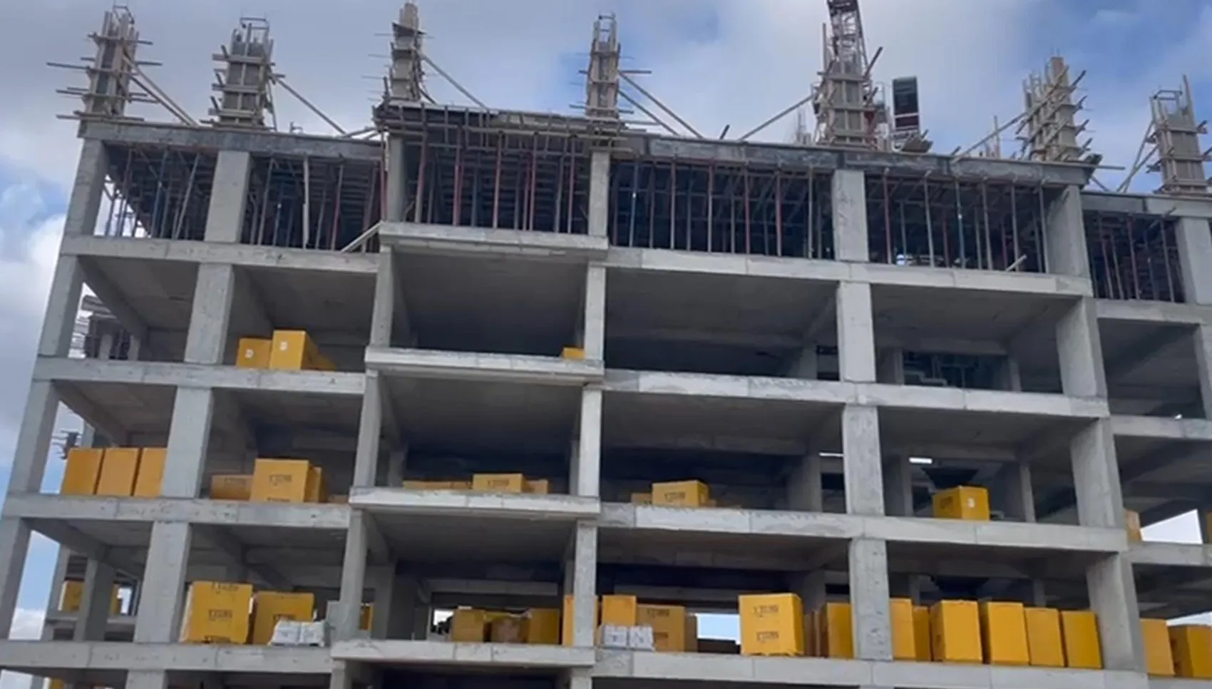 Çerkezköy'de inşaat işçisi 6. kattan düşerek yaşamını yitirdi