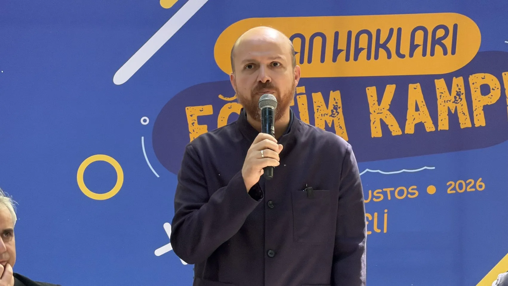 Bilal Erdoğan gençlerle insan haklarını konuştu