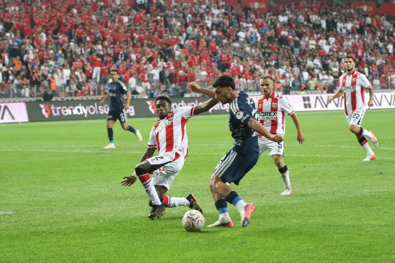Fenerbahçe Samsun deplasmanında hata yapmadı: 19 Mayıs'ta üç puanın sahibi belli oldu