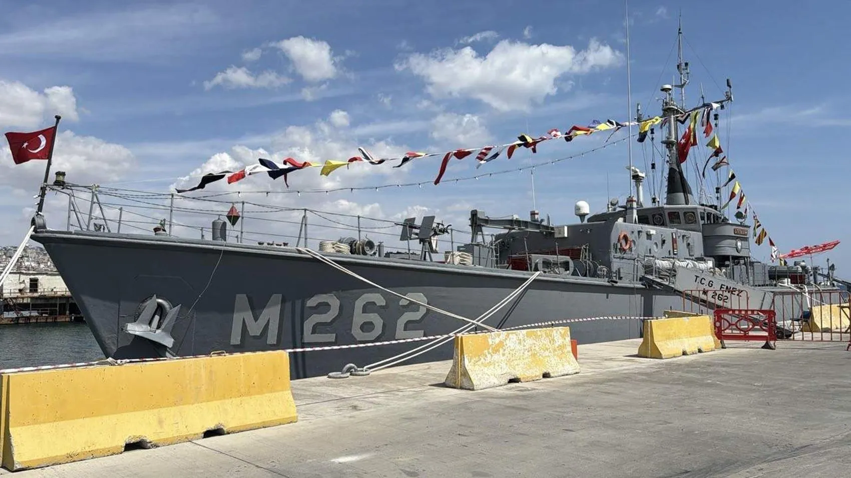 TCG Enez Tekirdağ kıyılarında: Zafer coşkusu denizden selamlandı