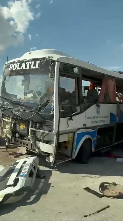 Ankara Temelli yolunda zincirleme kaza 17 canı etkiledi