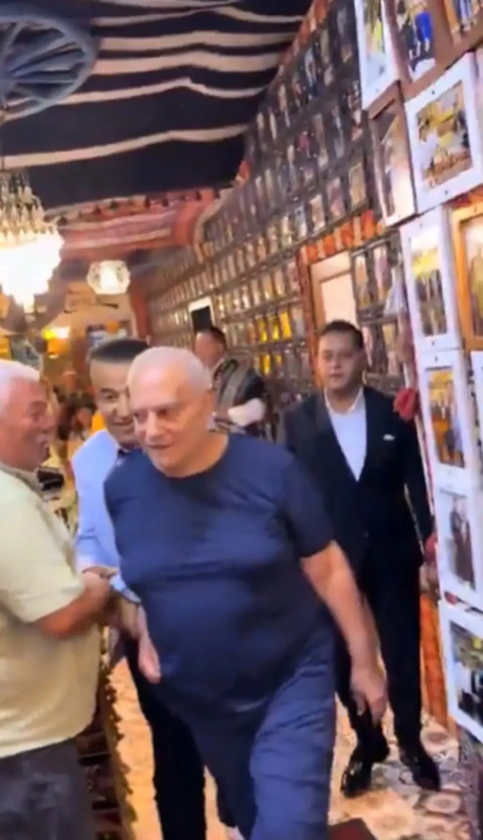 Mehmet Ali Erbil ciğercide sahne aldı! Son görüntüsü gündemde 1