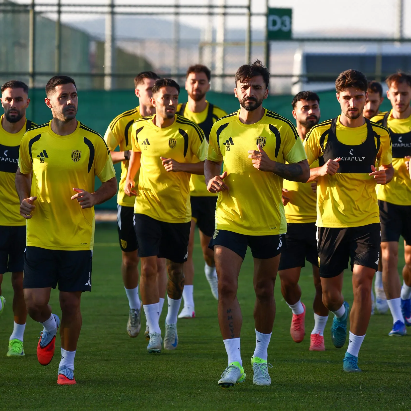 Aliağa FK olaylı transferi kadrosuna kattı