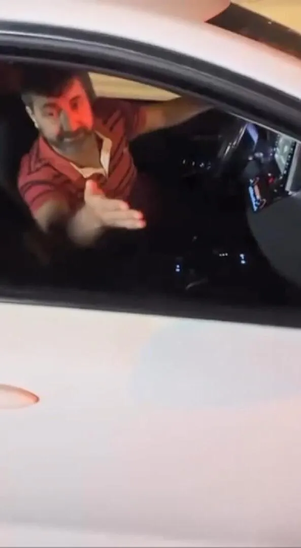 Büyükçekmece'de çarptığı sürücüye kafa tuttu