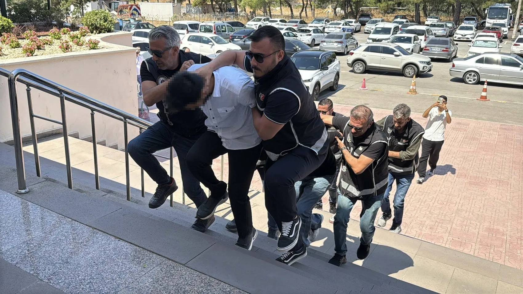 Bodrum’daki silahlı saldırı sonrası 4 ilde suç örgütü operasyonu