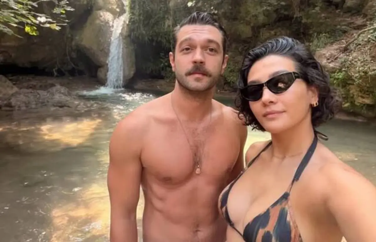 Aybüke Pusat ile Furkan Andıç aşka geldi! Romantik kareler gündemde 1