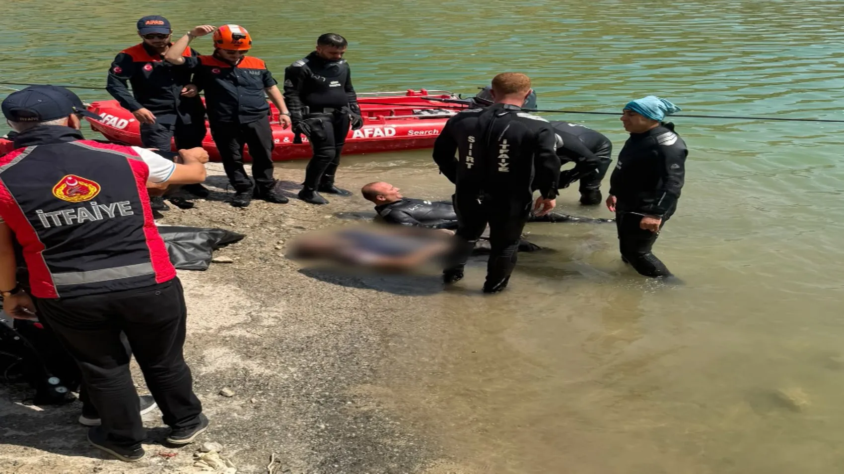 Botan Çayı'nda hüzünlü son Baba ve oğlunun cansız bedenleri bulundu