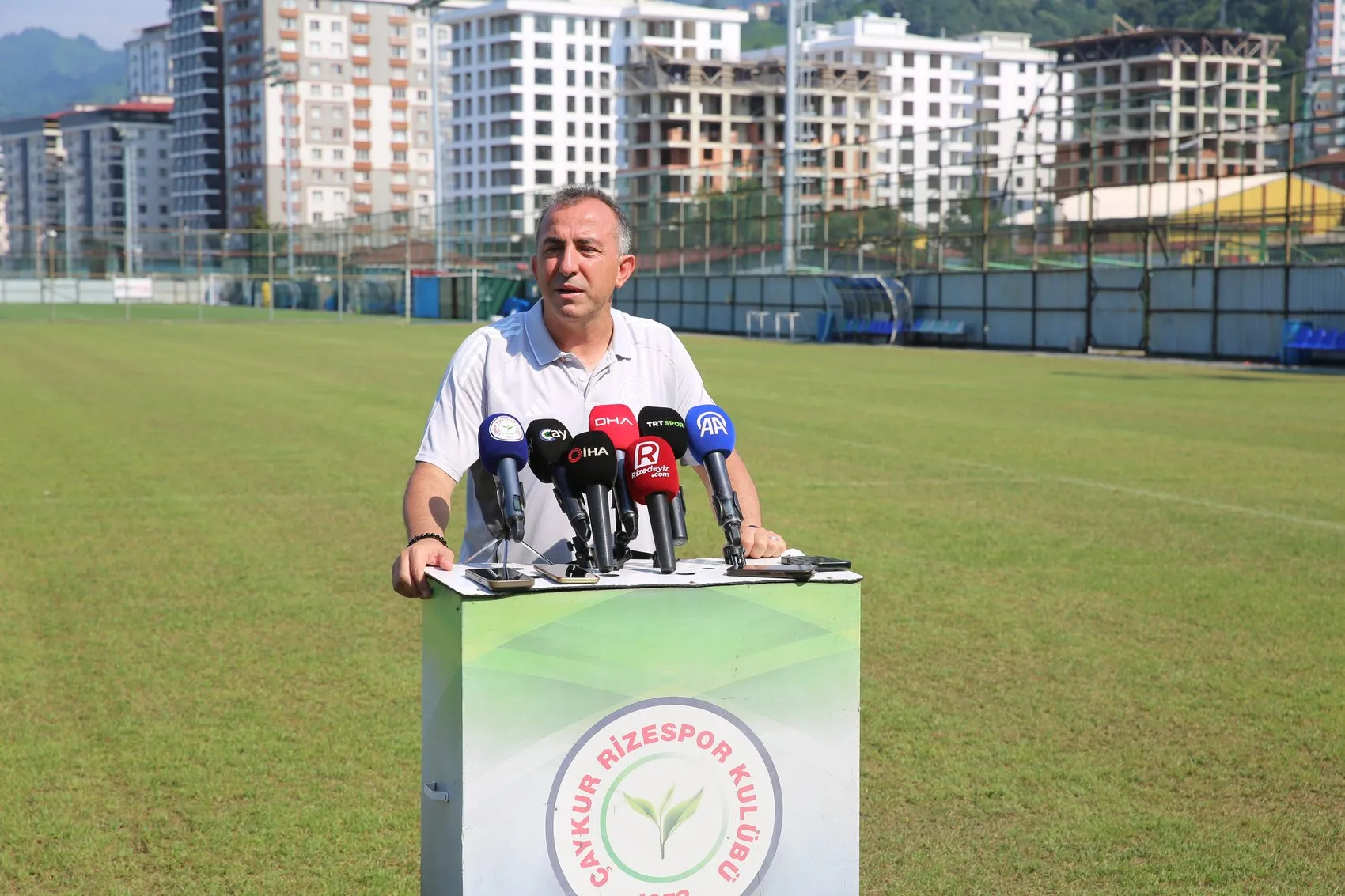 Rizespor'da Uçar hedefi koydu Seyirciyi mutlu etmeden gitmeyiz