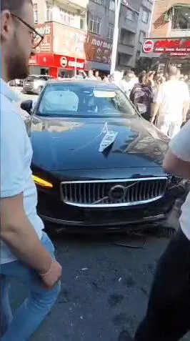 Polisten kaçan sürücü kaza trafiğine takılınca yakayı ele verdi